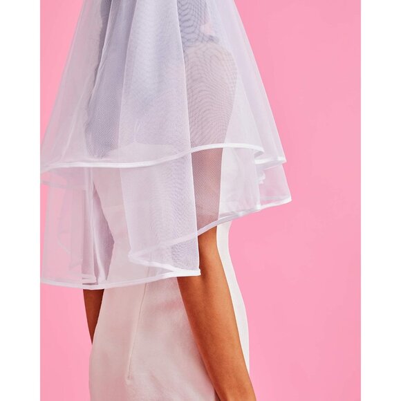 Women's White Silk Bridal Veil For Bachelorette Party Decorations Bridal Shower - Picture 8 of 8